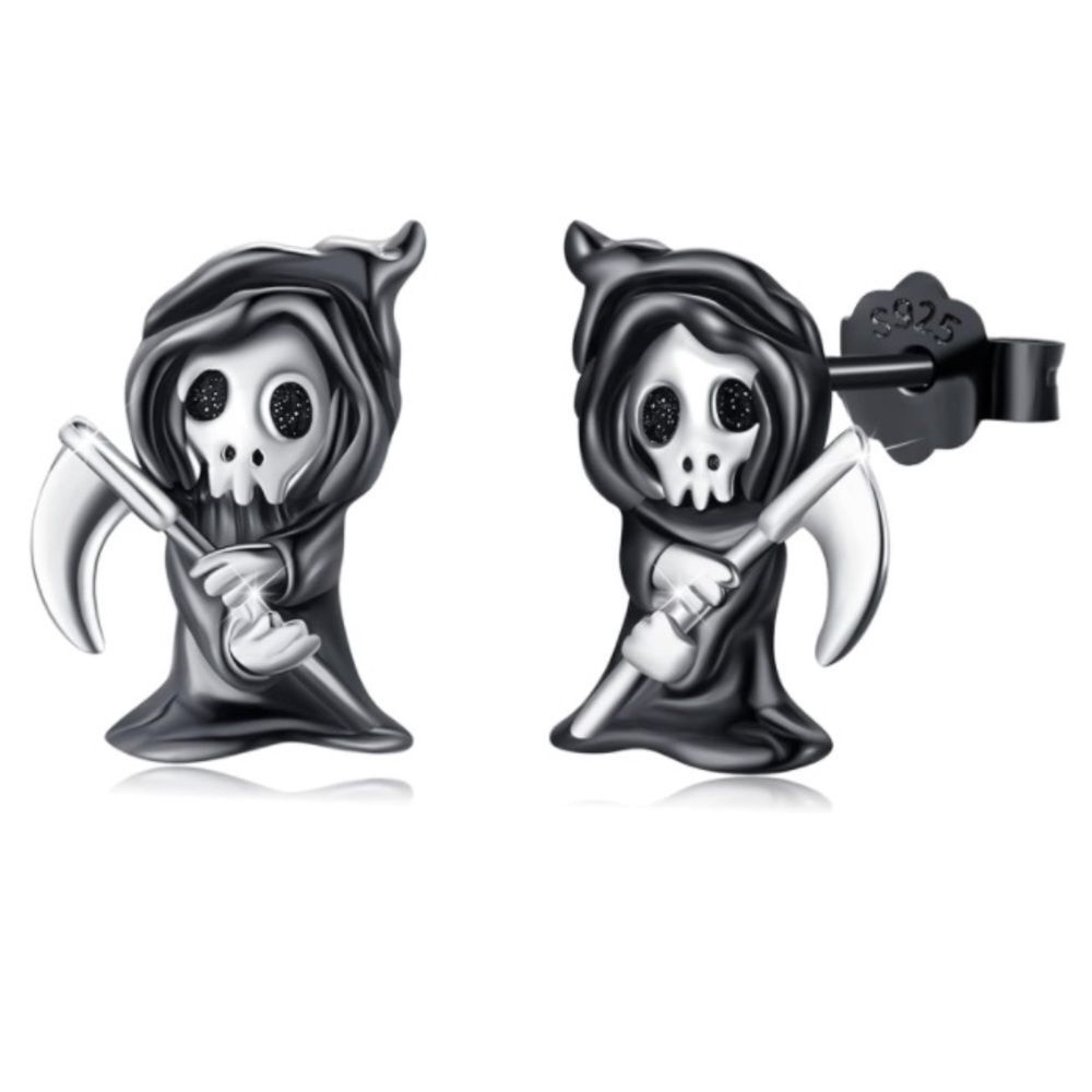 18k Black Pretty Poison Skull Grim Reaper Earrings